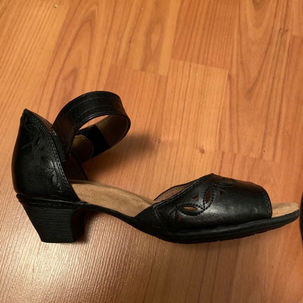 New Rockport Sandals